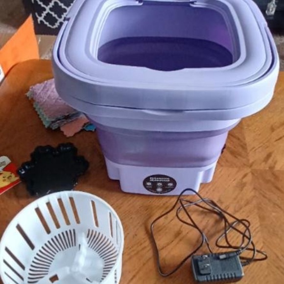 Compact Purple Mini Washing Machine - Picture 3 of 8